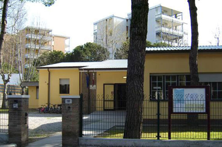 Scuola primaria - G. Deledda